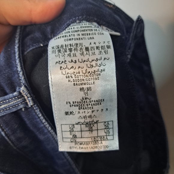 GUESS Jeans. Size 25 - Picture 6 of 9